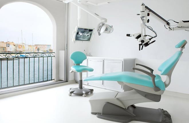 Cabinet Dentaire du Docteur Laurent Beaupre Golfe de Saint Tropez - Dentiste Port Grimaud 